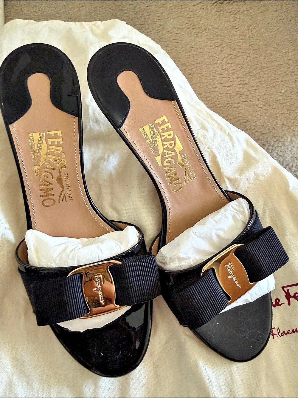 Salvatore Ferragamo Vara Bow Slide Sandal Black